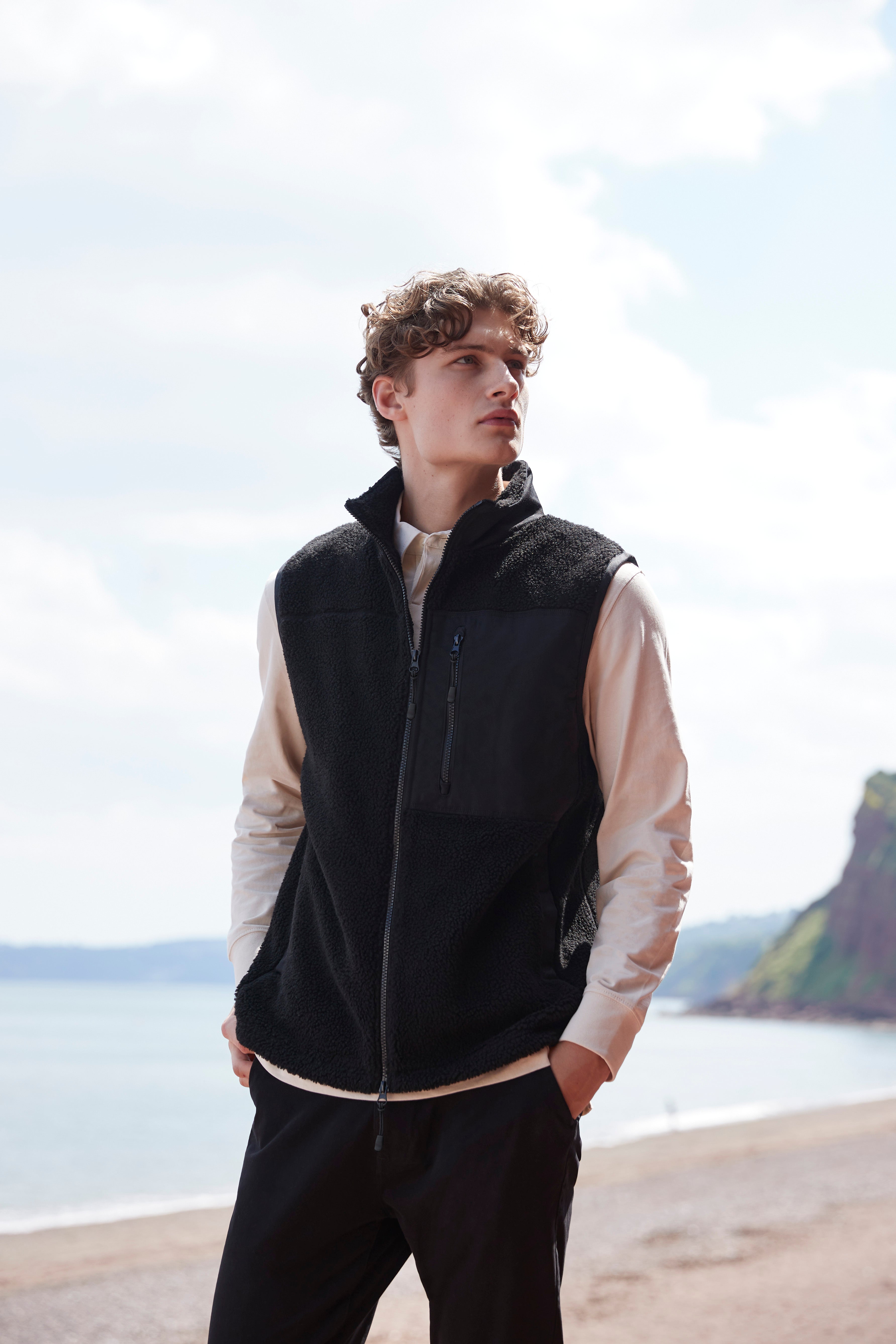 Black Eco Sherpa Gilet by Glen Ogal